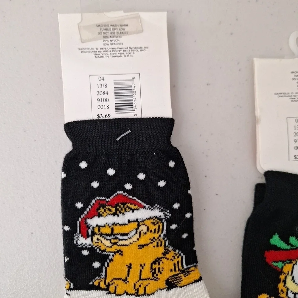 Vintage UFS 1978 GARFIELD THE CAT Women's Crew Socks Christmas Novelty NWT